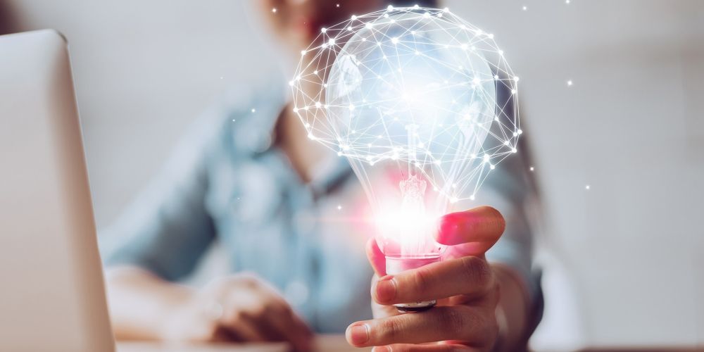 lampadina idea concetto comunicazione stategia