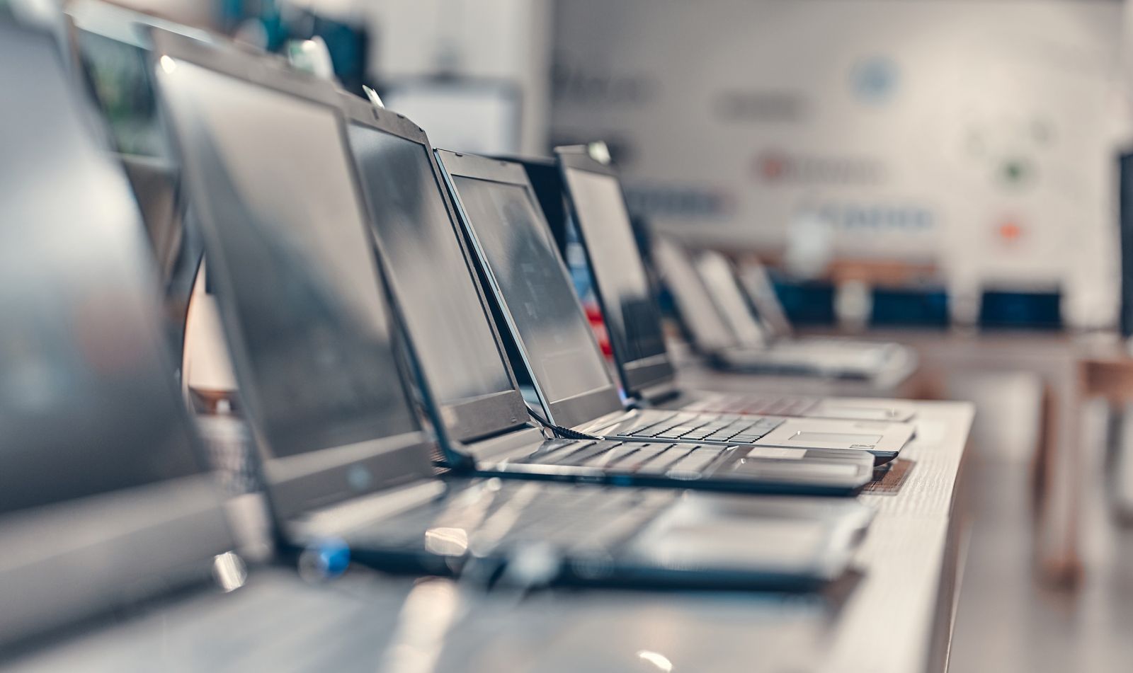 noratech punti vendita esposizione pc